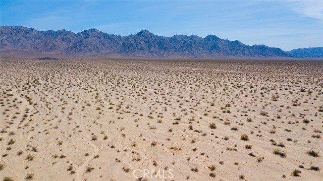 Detail Gallery Image 1 of 7 For 504 Ironage Rd, Twentynine Palms,  CA 92277 - – Beds | – Baths