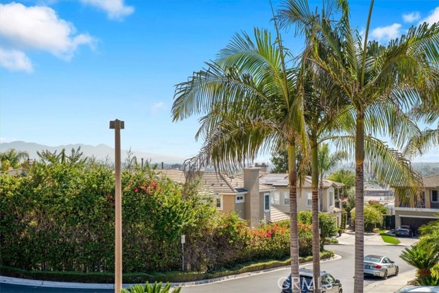 2125 Ridgeview Terrace Drive, Long Beach CA: https://media.crmls.org/medias/e8254266-fbbd-405d-a27a-d321efb3e1eb.jpg