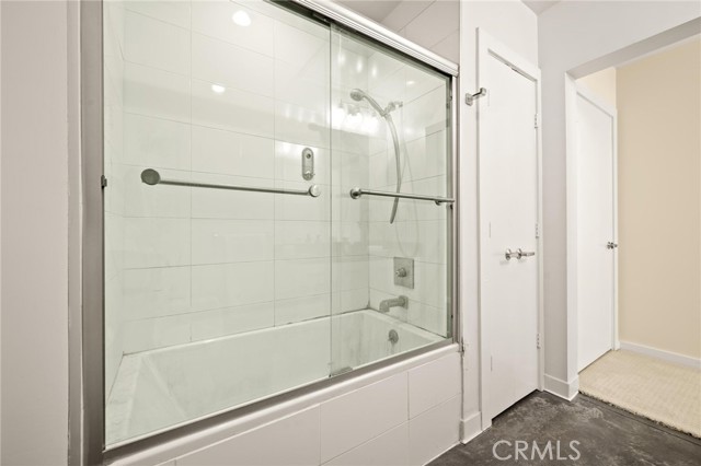 Detail Gallery Image 18 of 38 For 238 S Arroyo Pkwy #401,  Pasadena,  CA 91105 - 2 Beds | 2 Baths