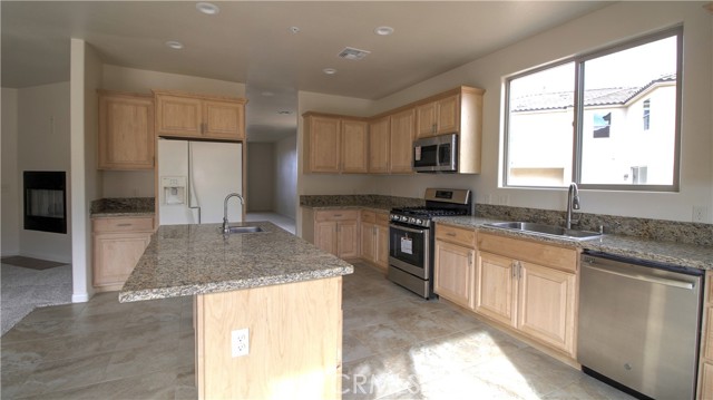 Detail Gallery Image 13 of 31 For 56925 Hidden Gold Ct, Yucca Valley,  CA 92284 - 4 Beds | 2/1 Baths