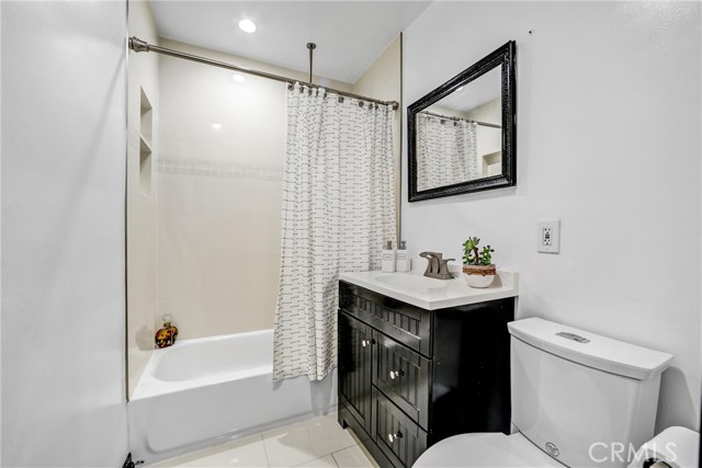 Detail Gallery Image 17 of 47 For 12832 Willard St, North Hollywood,  CA 91605 - 3 Beds | 2 Baths