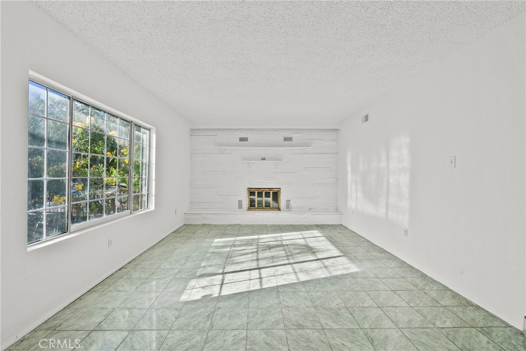 MLS #SR25269323 image #9