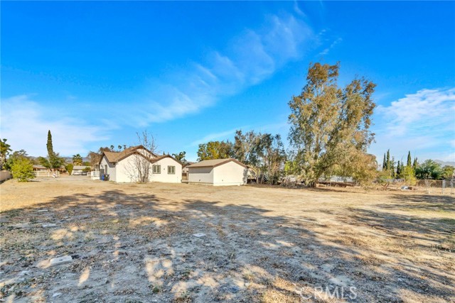 17631 Randall Avenue, Fontana, California 92335, 3 Bedrooms Bedrooms, ,2 BathroomsBathrooms,Single Family Residence,For Sale,Randall,WS25013638