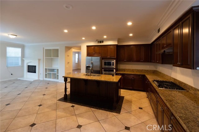 16633 Sonora Street, Tustin CA: https://media.crmls.org/medias/e827c736-f5b5-44f0-aee2-027d02834582.jpg