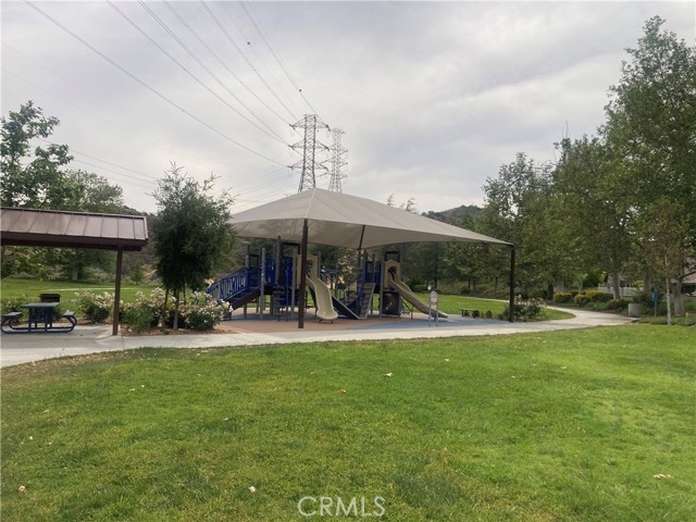 28769 Magnolia Way, Saugus CA: https://media.crmls.org/medias/e827cc58-3f64-44cb-9e00-9ff5c6269946.jpg