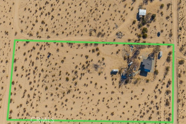 1421 Sunrise Avenue, 29 Palms CA: https://media.crmls.org/medias/e82815c8-1970-4c40-8cc7-ae892afca3c7.jpg