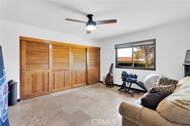 Detail Gallery Image 33 of 75 For 19978 Eyota, Apple Valley,  CA 92308 - 4 Beds | 3 Baths