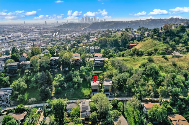 Detail Gallery Image 38 of 45 For 3949 Glenalbyn Dr, Los Angeles,  CA 90065 - 3 Beds | 2/1 Baths