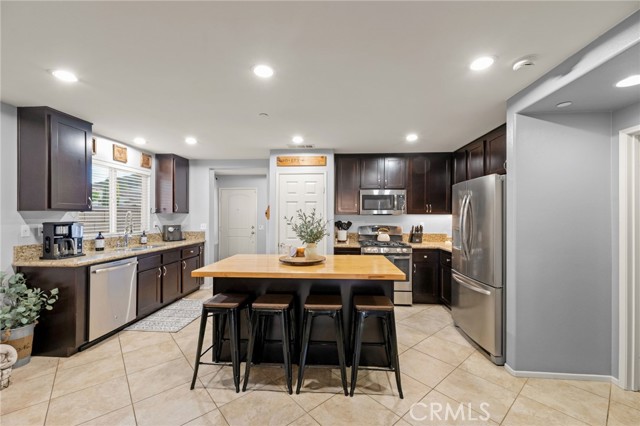 Detail Gallery Image 11 of 37 For 34212 Kalanchoe Rd, Lake Elsinore,  CA 92532 - 3 Beds | 2 Baths