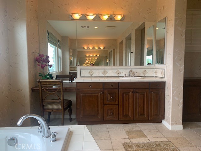 Detail Gallery Image 40 of 48 For 17130 Silver Moon Ct, Riverside,  CA 92503 - 3 Beds | 3/1 Baths