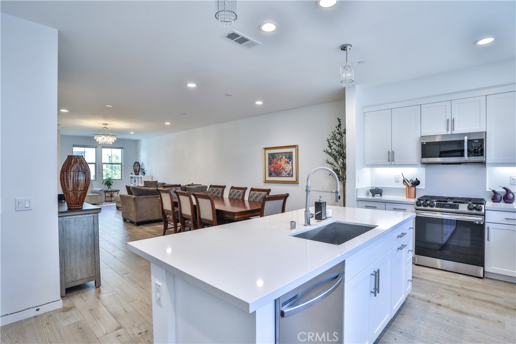 E82D920E 01Fb 4809 Adff 103Facc68A42 224 Babson Court, Claremont, Ca 91711 &Lt;Span Style='BackgroundColor:transparent;Padding:0Px;'&Gt; &Lt;Small&Gt; &Lt;I&Gt; &Lt;/I&Gt; &Lt;/Small&Gt;&Lt;/Span&Gt;