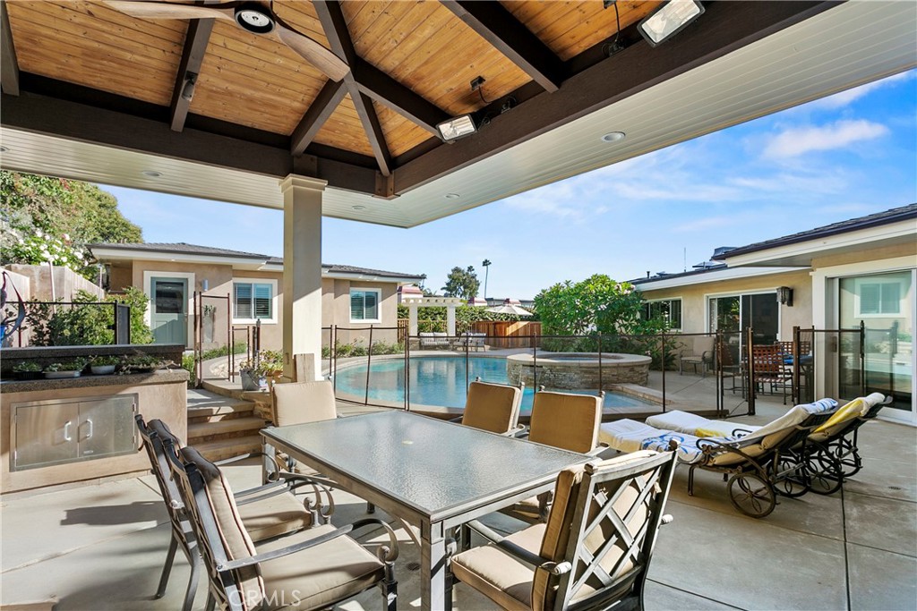 E82e97bc 3c7f 4a2b 9e32 6bc545a05291