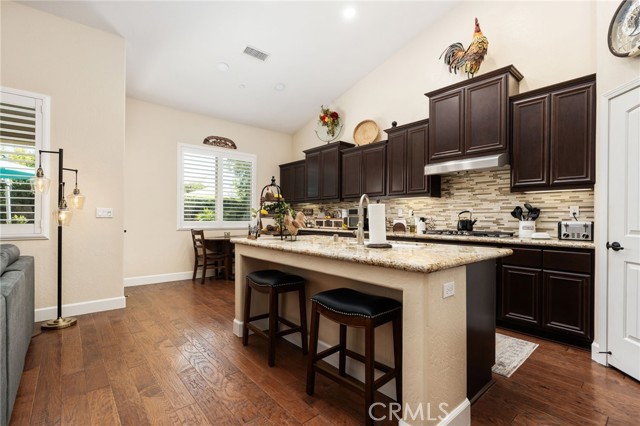 3236 Ashcroft Avenue, Clovis CA: https://media.crmls.org/medias/e82eca3b-a378-41ee-8dd9-9fff49dfc148.jpg
