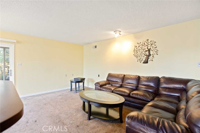 Detail Gallery Image 9 of 30 For 13632 Biola Ave, La Mirada,  CA 90638 - 3 Beds | 2 Baths