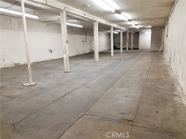 425 E 58th Street, Los Angeles, California 90011, ,Commercial Lease,For Rent,425 E 58th Street,CRAR23108717