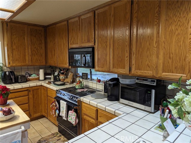 Detail Gallery Image 6 of 22 For 240 Estates Dr #1,  Chico,  CA 95928 - 2 Beds | 2 Baths