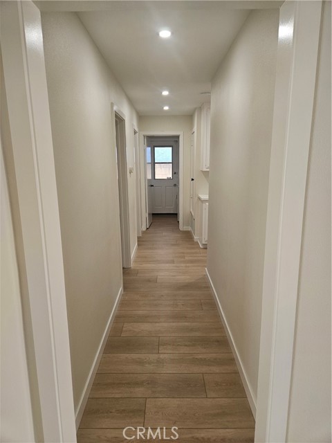 Detail Gallery Image 8 of 21 For 6801 Glen Drive, Huntington Beach,  CA 92647 - 4 Beds | 2 Baths