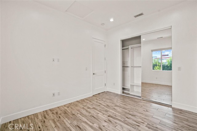 7304 Woodley Ave, Van Nuys CA: https://media.crmls.org/medias/e831d6b1-80c3-409b-b114-002382e61034.jpg