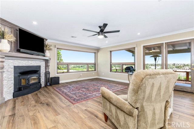 2885 Summer Ranch Road, Paso Robles CA: https://media.crmls.org/medias/e832bd2b-8eae-4d23-bf99-bc00f5123d3f.jpg