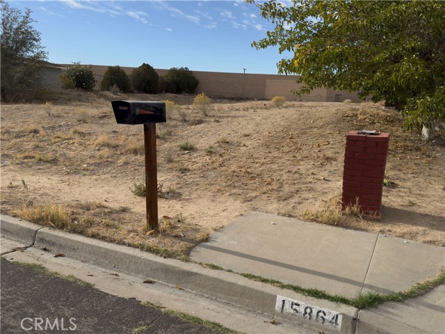 Detail Gallery Image 5 of 10 For 15860 La Paz Dr, Victorville,  CA 92395 - – Beds | – Baths