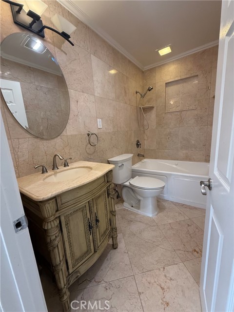 MLS #SR25265428 image #9