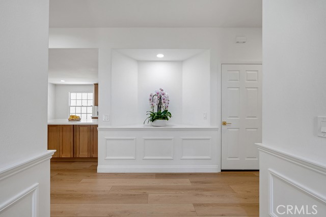 Detail Gallery Image 2 of 24 For 23024 Park Veneto, Calabasas,  CA 91302 - 4 Beds | 2/1 Baths