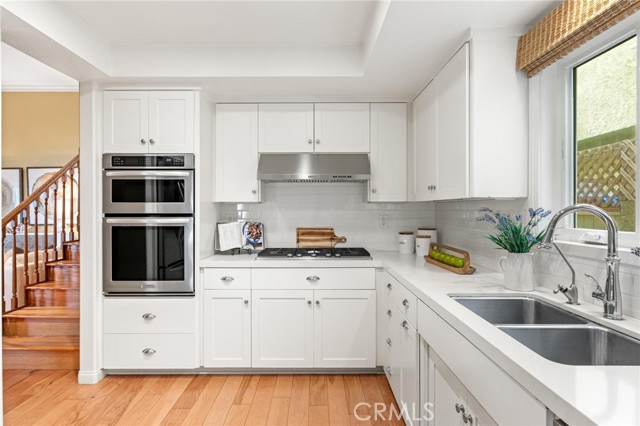 Detail Gallery Image 12 of 35 For 1909 Belmont Ln #B,  Redondo Beach,  CA 90278 - 3 Beds | 3 Baths