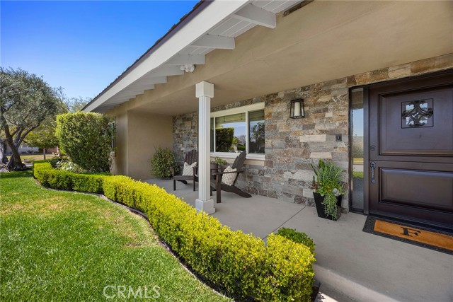 1831 Cockscrow Lane, North Tustin CA: https://media.crmls.org/medias/e833b782-a4a8-45d4-96b3-e5966fb0582a.jpg
