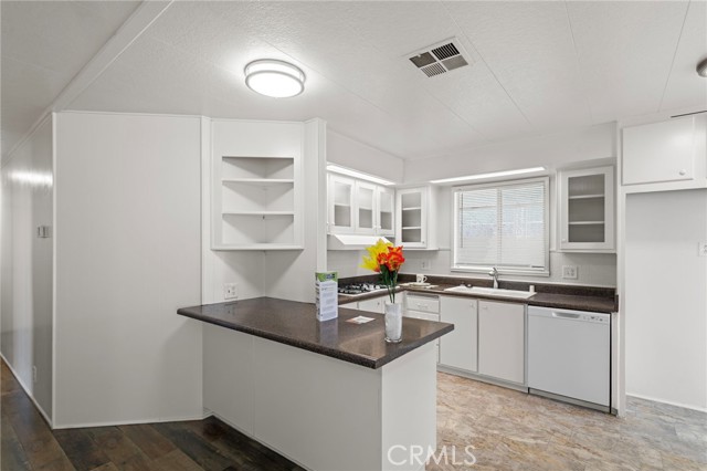 11050 Bryant Street, Yucaipa CA: https://media.crmls.org/medias/e833dca5-7c00-450d-8b43-a2888175cfe1.jpg