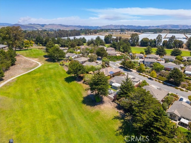 848 Cypress Ridge Parkway, Arroyo Grande CA: https://media.crmls.org/medias/e8341c97-c8e8-44f5-bdbf-0ba8896dc748.jpg
