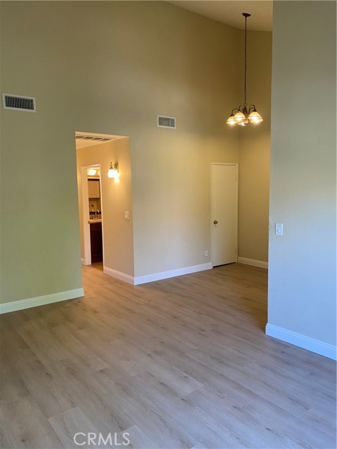 27979 Sarabande Lane, Canyon Country CA: https://media.crmls.org/medias/e834456c-0d30-479a-84dd-4fdc65fb2318.jpg