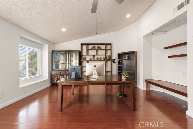 Detail Gallery Image 17 of 24 For 24215 Delta Drive, Diamond Bar,  CA 91765 - 4 Beds | 3 Baths