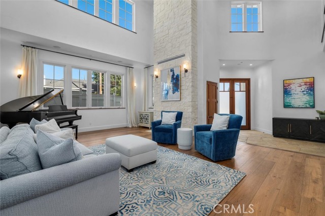 1757 8th Street, Manhattan Beach CA: https://media.crmls.org/medias/e8353c79-8ad1-4361-adc7-b6a787b17166.jpg