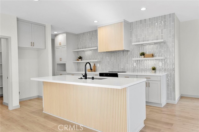 Detail Gallery Image 2 of 34 For 17795 Vista Point Dr, Victorville,  CA 92395 - 4 Beds | 3 Baths