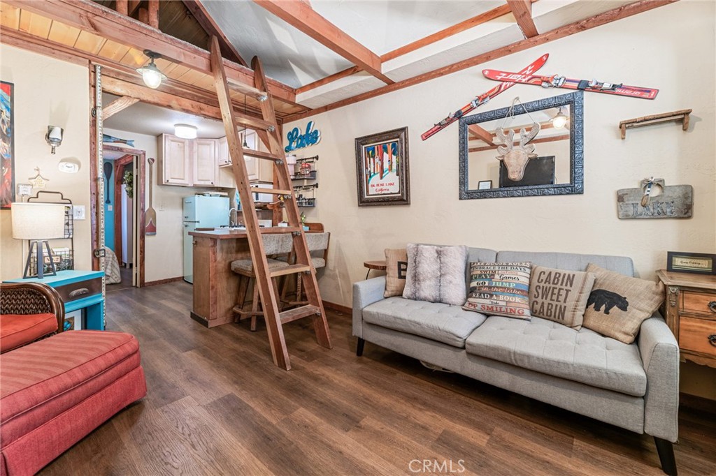 517 Moreno Lane