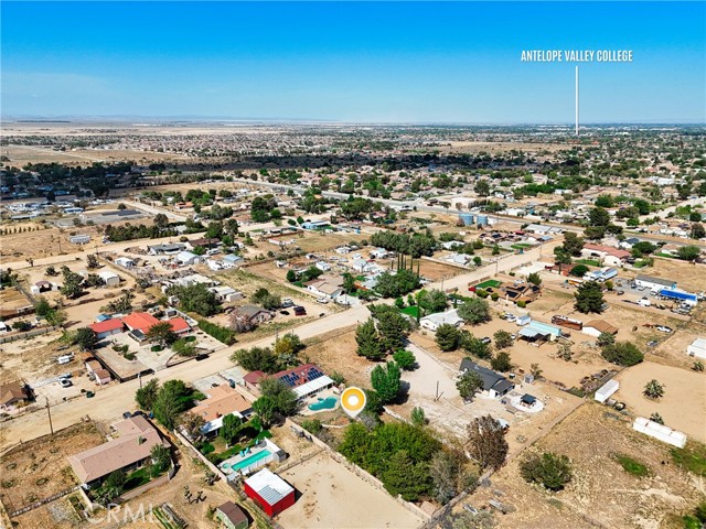 5134 W Avenue K10, Lancaster CA: https://media.crmls.org/medias/e8364785-3407-4f12-8479-11c5bb8b00a9.jpg