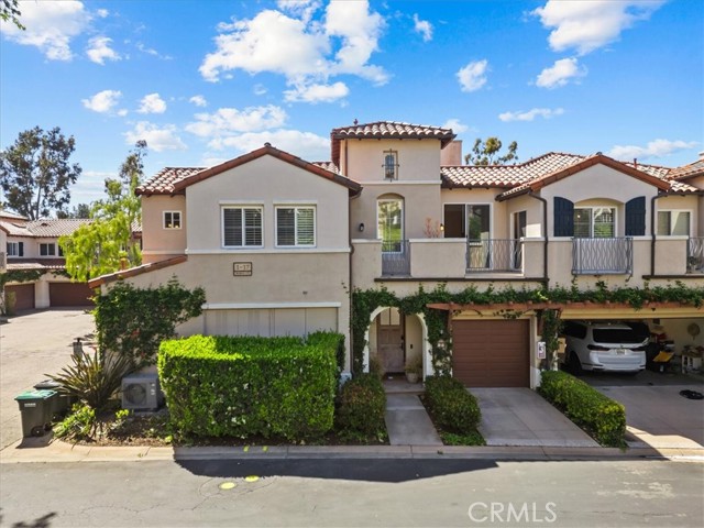 Detail Gallery Image 1 of 37 For 1 Roma Ct, Newport Coast,  CA 92657 - 2 Beds | 2 Baths