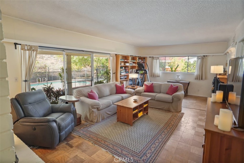 MLS #SR25236821 image #5