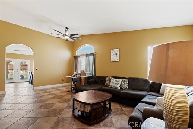 Detail Gallery Image 4 of 26 For 84108 Avenida Europa, Coachella,  CA 92236 - 4 Beds | 3 Baths