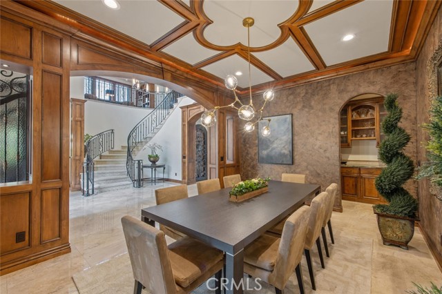 25769 Oak Leaf Court, Valencia CA: https://media.crmls.org/medias/e8388eb8-e347-4369-8f7c-25597532c88d.jpg