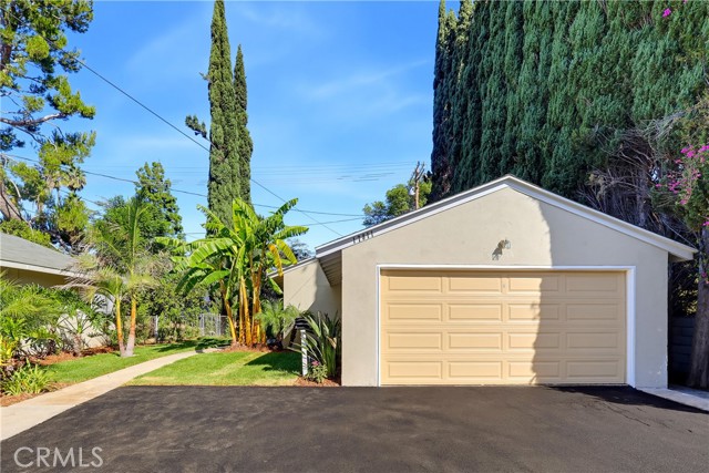 17811 Ludlow Street photo 30