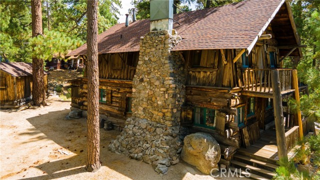 Detail Gallery Image 42 of 47 For 39342 Mohawk Dr, Fawnskin,  CA 92333 - 4 Beds | 2 Baths