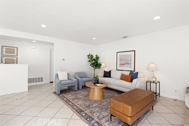 Detail Gallery Image 20 of 55 For 2761 Bunting, Costa Mesa,  CA 92626 - 5 Beds | 3 Baths