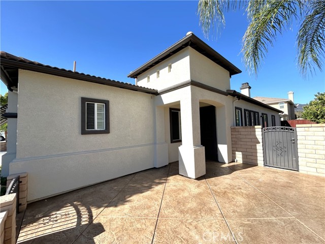 3174 Via Mazatlan, Corona CA: https://media.crmls.org/medias/e83aa050-7c9b-460c-89b5-cedc9cdce8f7.jpg
