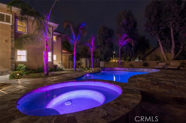 Detail Gallery Image 6 of 35 For 10062 Valley Circle Bld, Chatsworth,  CA 91311 - 7 Beds | 5 Baths