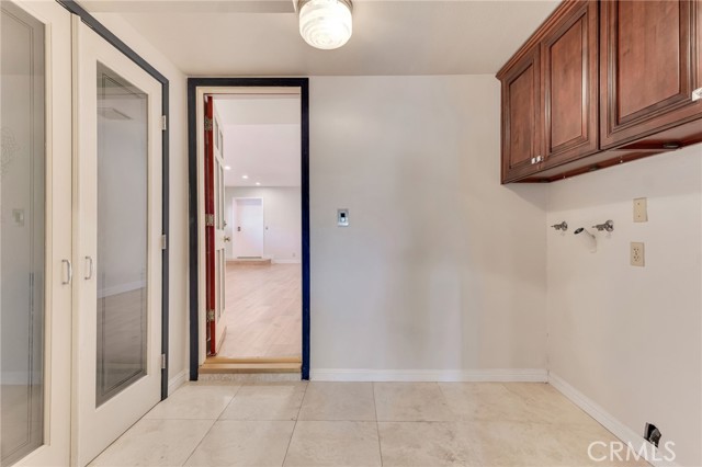 Detail Gallery Image 18 of 46 For 22781 Macfarlane Dr, Woodland Hills,  CA 91364 - 3 Beds | 3/1 Baths