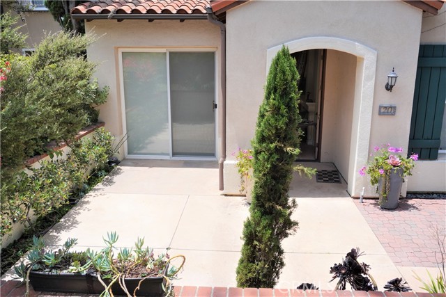 Detail Gallery Image 4 of 15 For 20 Tranto Dr, Newport Coast,  CA 92657 - 2 Beds | 2 Baths
