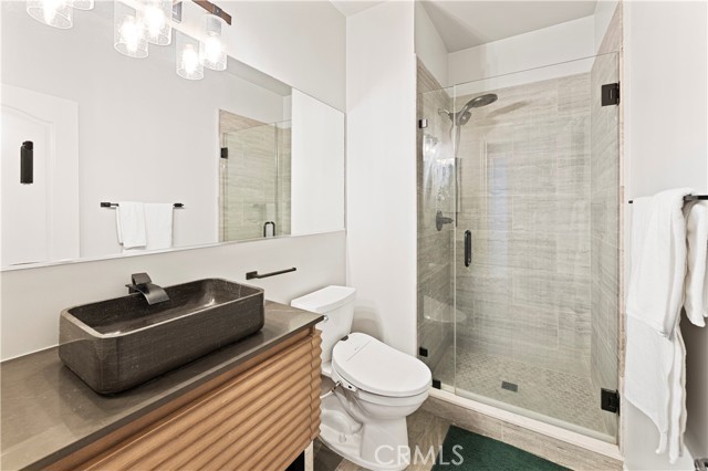 Detail Gallery Image 46 of 60 For 54 Valley Terrace, Irvine,  CA 92603 - 5 Beds | 4/1 Baths