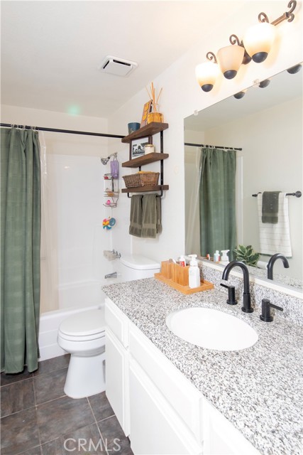 Detail Gallery Image 39 of 42 For 20807 Roscoe Bld #12,  Winnetka,  CA 91306 - 3 Beds | 2/1 Baths
