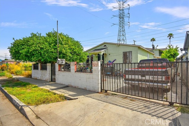 9624 Parmelee Avenue #2, Los Angeles, CA, 90002 9624 Parmelee Avenue #2, Los Angeles, CA, 90002